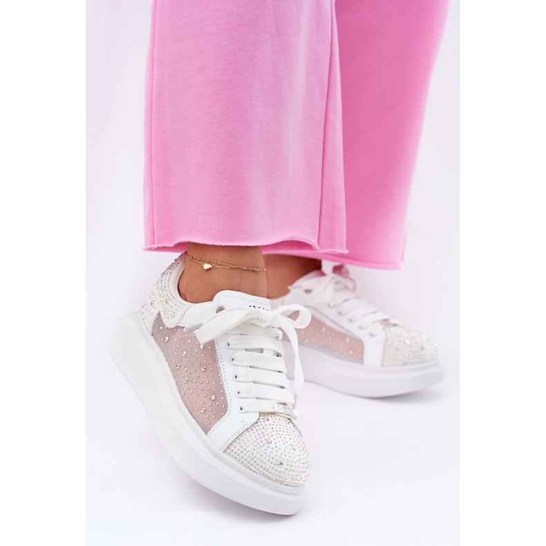 Decorated sneakers on the Goe RR2N4003 white platform 2 Decorated sneakers on the Goe RR2N4003 white platform 2