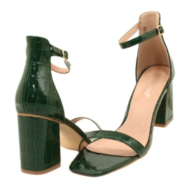 Women's snake sandals green pattern 7