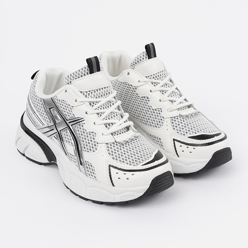 Sportowe white and white sneakers with mesh 1 Sportowe white and white sneakers with mesh 1