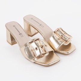 Goodin Tweed golden flip flops on the post 1