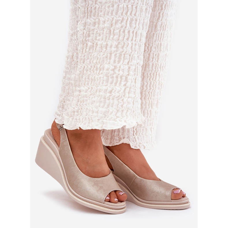 S.Barski Women's leather sandals on the wedge S. BARSKI LR51-539 PLN golden 1