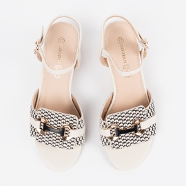 Goodin White women's sandals on the medium post 2 Goodin White women's sandals on the medium post 2