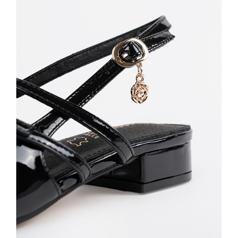 Goodin Black varnished pumps with golden additions 1 Goodin Black varnished pumps with golden additions 1