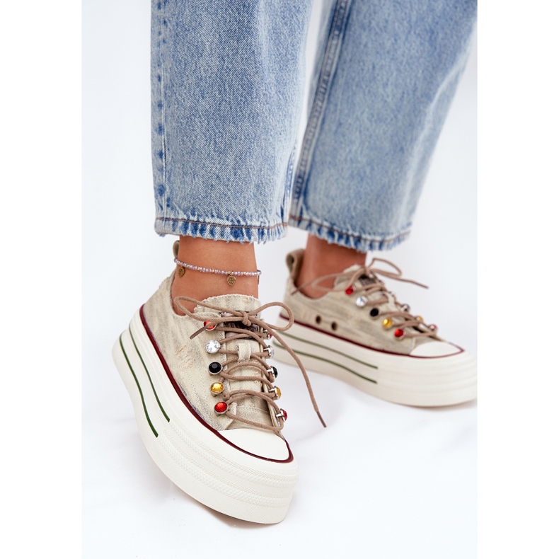 Women's sneakers on the platform goe rr2n4105 beige 2