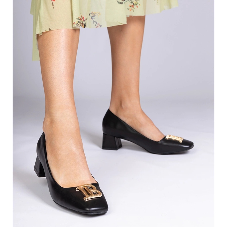 Black low -heeled pumps with a golden decoration 1 Black low -heeled pumps with a golden decoration 1