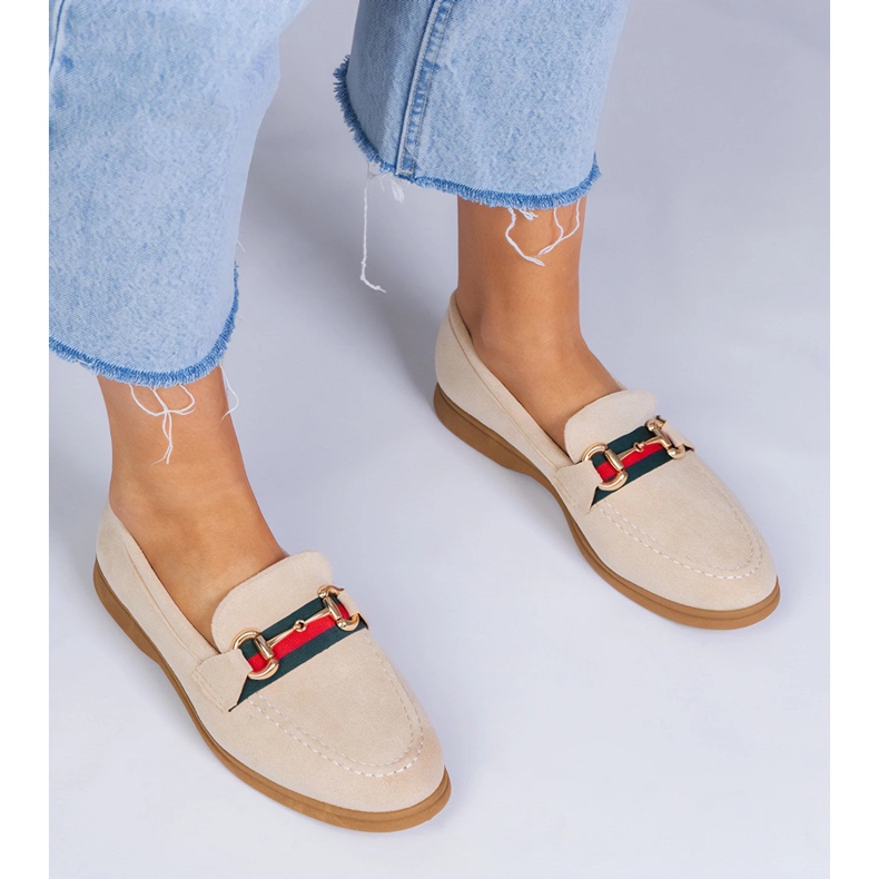 Beige loafers from Ekozamsz with a golden decoration 1
