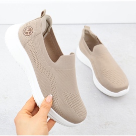 Women's sports shoes slipped beige vinceza 17367 1