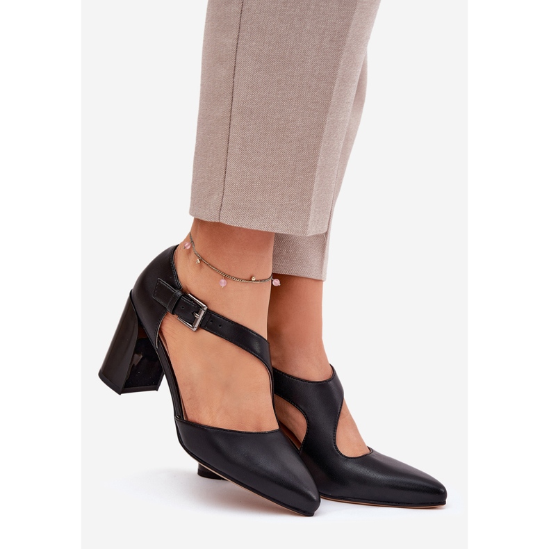 Leather pumps on the pillar with Vinceza 91133 Black clamp 1