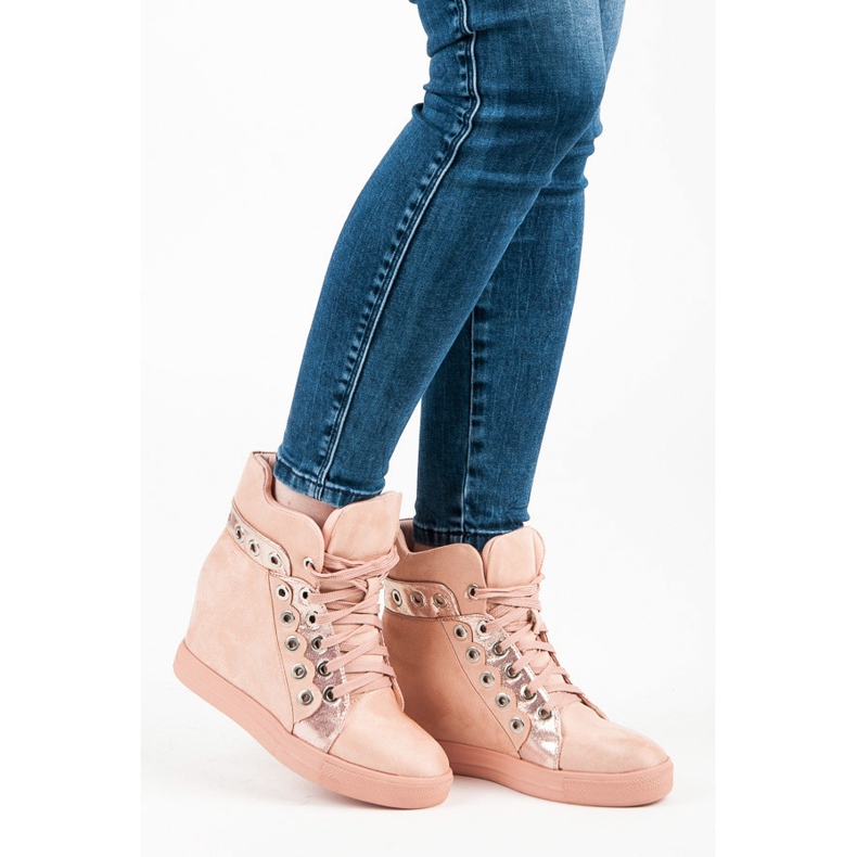 Seastar Pink Sneakers 1