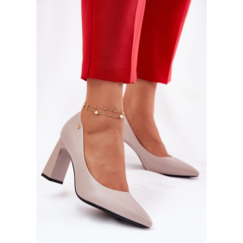 Elegant pumps on the Vinceza 62221 barb grey 1