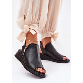 Jezzi Women's Black Sandals On Wedges 2 Jezzi Women's Black Sandals On Wedges 2