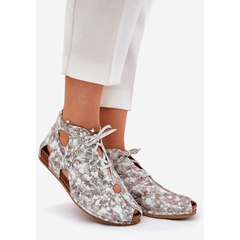 Patterned leather maciejka boots 03426-46 white and beige 1