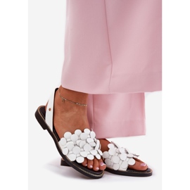 Leather sandals with flat heels Zazoo 40425 white 1 Leather sandals with flat heels Zazoo 40425 white 1