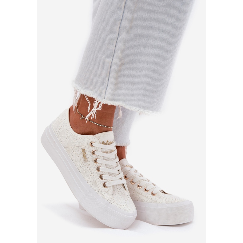 Women's sneakers with lace Lee Cooper LCW-25-31-3438L white 1
