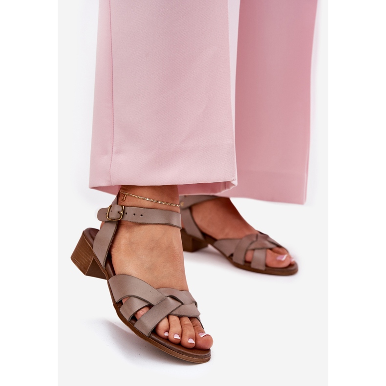 Leather sandals with a delicate Zazoo 40372 dark -bearing beige 1