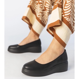 Black shoes on the eco -leather platform 1 Black shoes on the eco -leather platform 1