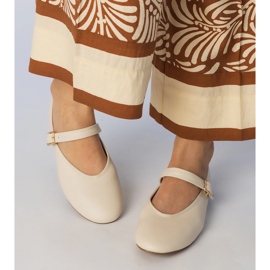 Beige women's ballerinas with a buckle 2
