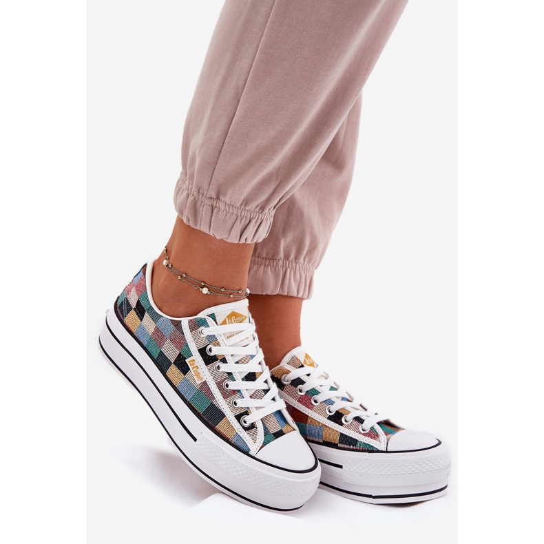 Patterned women's sneakers on the Lee Cooper LCW-25-31-3441L multicolor platform beige 1