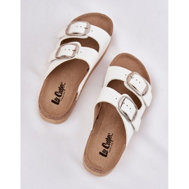 Women's flip flops with Lee Cooper LCW-25-35-3496L white platform 2