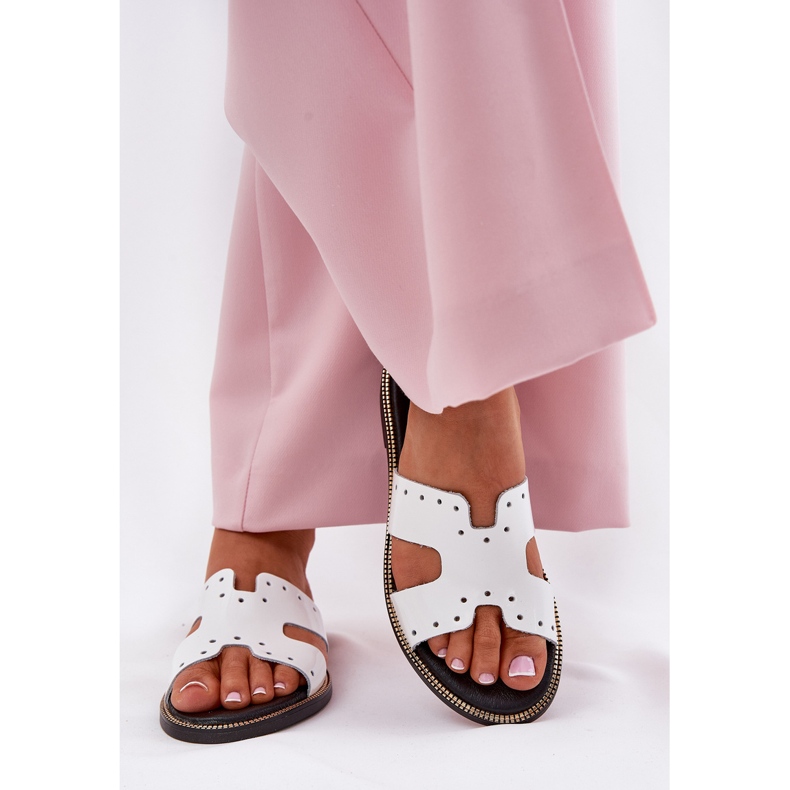 Zazoo 40326 varnished women's slippers with decorative cutouts white 2