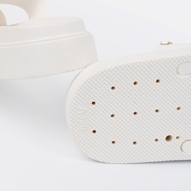 Seastar Women's white flip flops on the platform 1