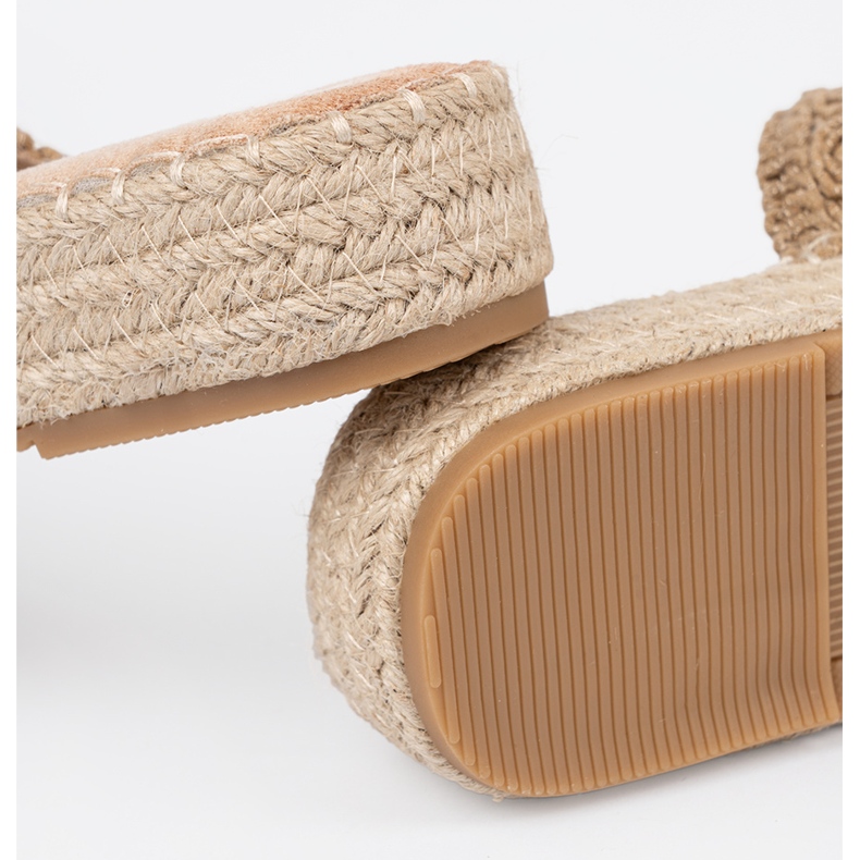 Seastar Beige flaps braided on a platform with buckles 1