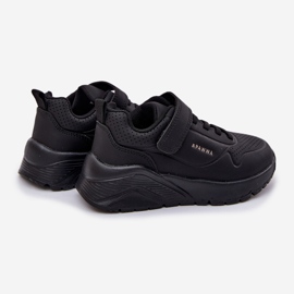 Children's light sports shoes on the black platform 2 Children's light sports shoes on the black platform 2