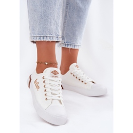 Women's material sneakers Lee Cooper LCW-25-31-3428L white 2