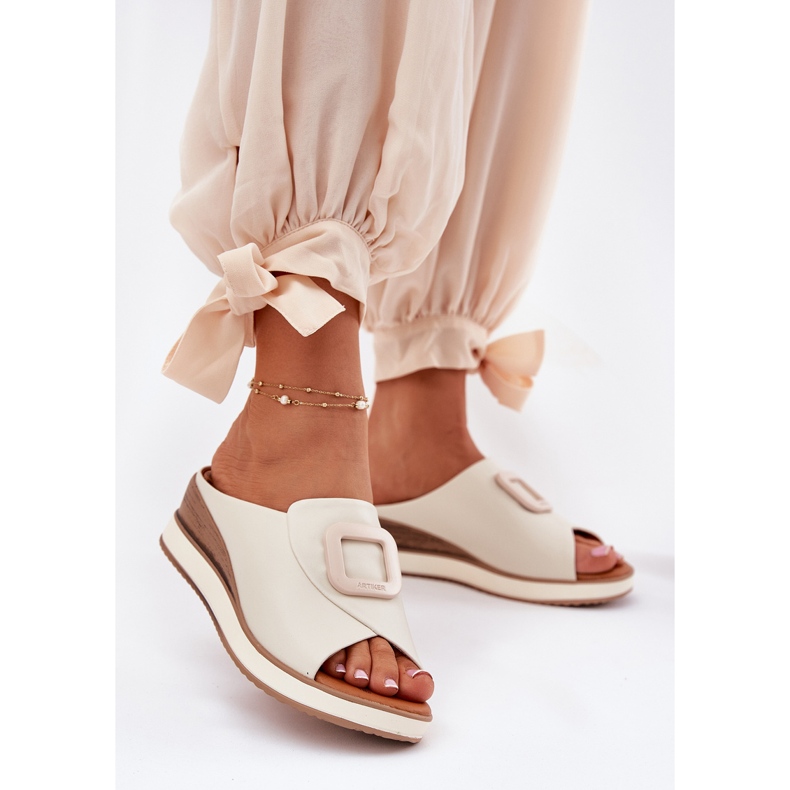 Women's leather flip flops Artiker 56C2145 light beige 2