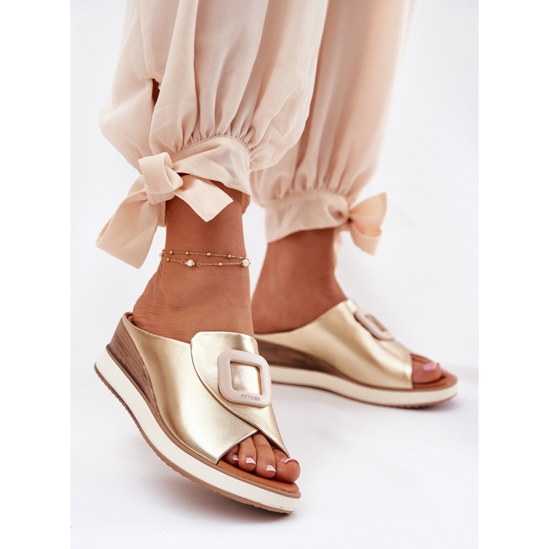 Women's leather flip flops on the Artiker 56C2146 wedge golden 2 Women's leather flip flops on the Artiker 56C2146 wedge golden 2