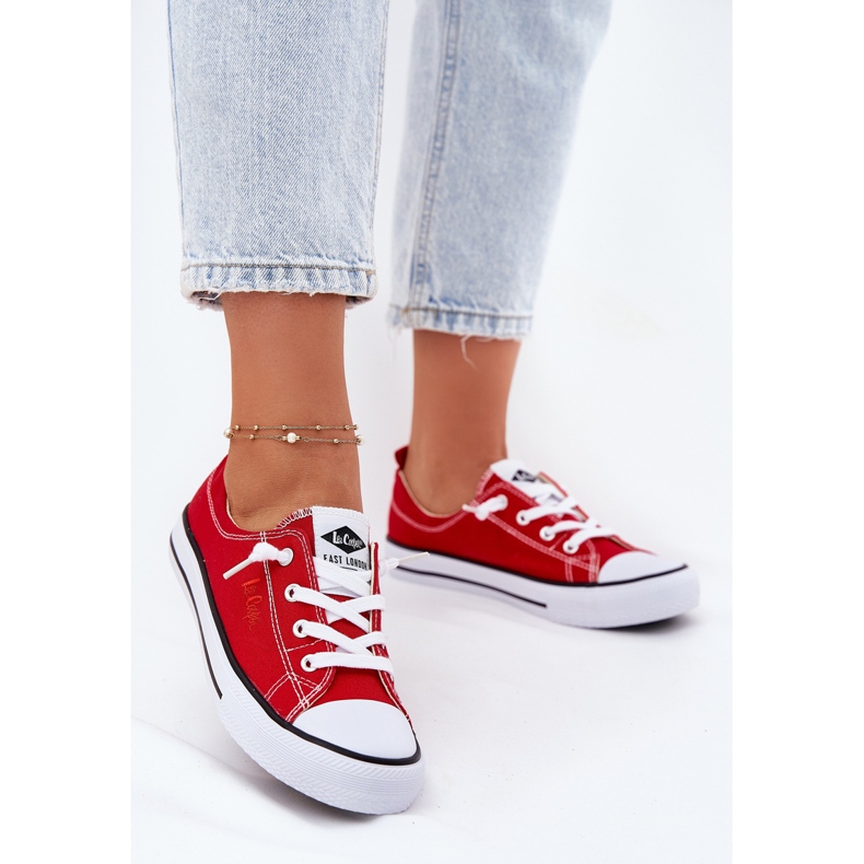 Material Women's Sneakers Lee Cooper LCW-25-02-3298L red 2 Material Women's Sneakers Lee Cooper LCW-25-02-3298L red 2
