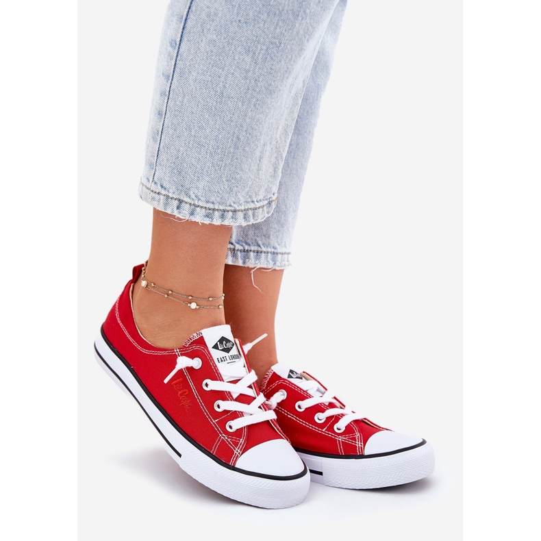 Material Women's Sneakers Lee Cooper LCW-25-02-3298L red 1 Material Women's Sneakers Lee Cooper LCW-25-02-3298L red 1