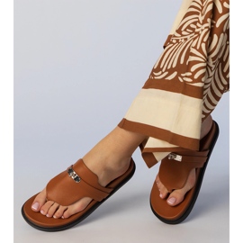 Brown flip -flops elegant with an ornament 2 Brown flip -flops elegant with an ornament 2