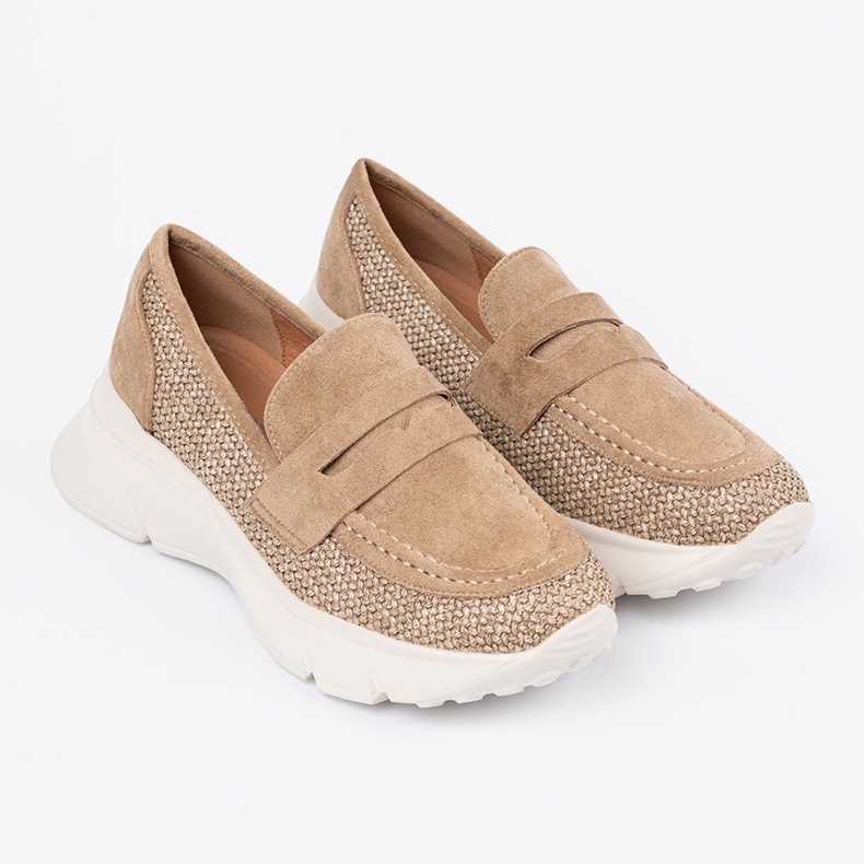 Seastar Beige shoes with a thick sole 1