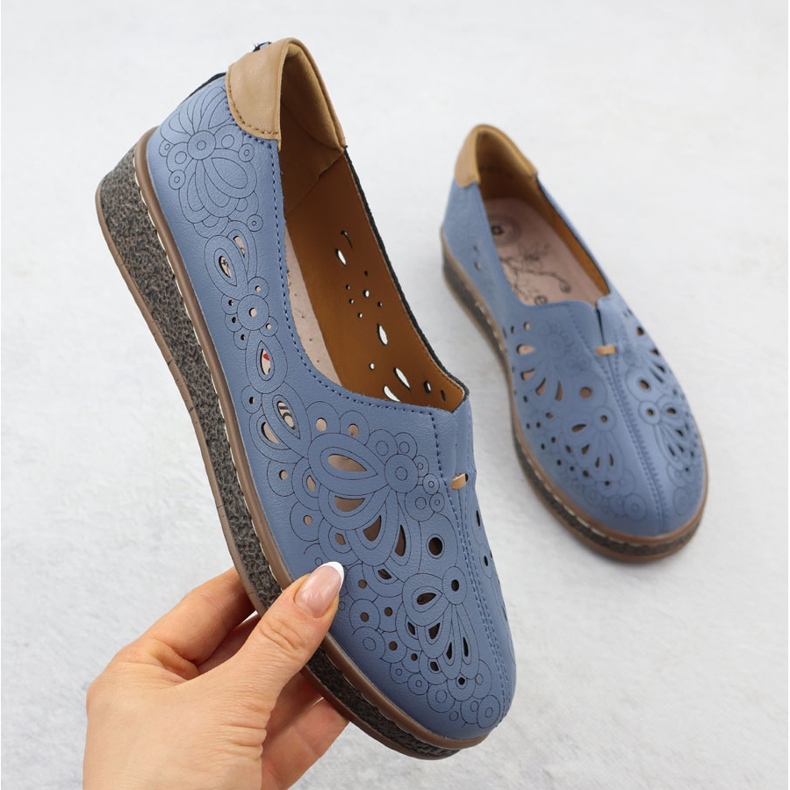 Openwork women's leather shoes on a navy blue Evento 7007 elevation 1 Openwork women's leather shoes on a navy blue Evento 7007 elevation 1