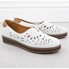 Openwork women's leather shoes on the elevation of the White Evento 7007 2
