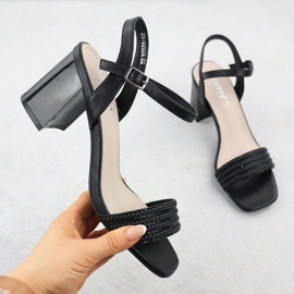 Women's sandals on the Black Vinceza 62228 post 1