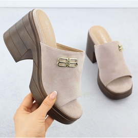 Women's slippers on the pillar beige Vinceza 17400 1