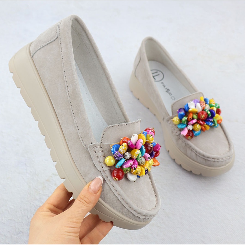 Leather loafers on a platform with beige beige Filippo 6828 1