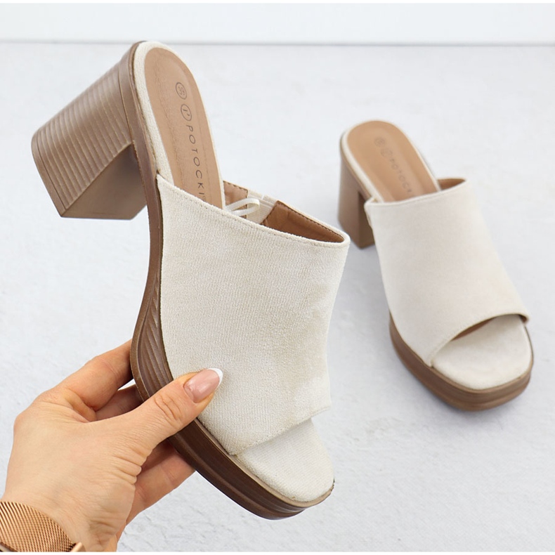 Women's suede flip flops on the post beige Potocki 54309 1