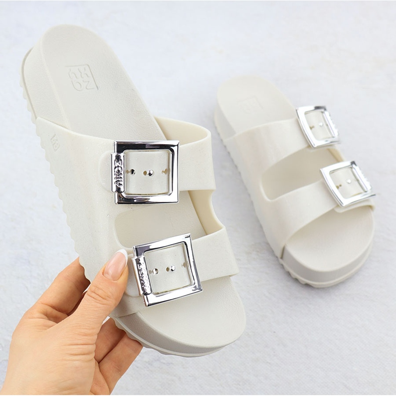 Women's flip flops with buckle pool beach buckles Zaxy RR285056 creamy 1
