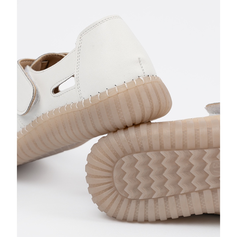 Seastar Women's openwork shoes with Velcro white 2