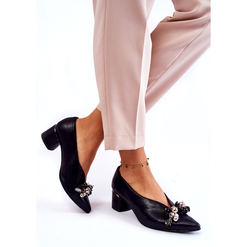 Leather pumps with an ornament Laura Messi 2487 navy blue 1 Leather pumps with an ornament Laura Messi 2487 navy blue 1
