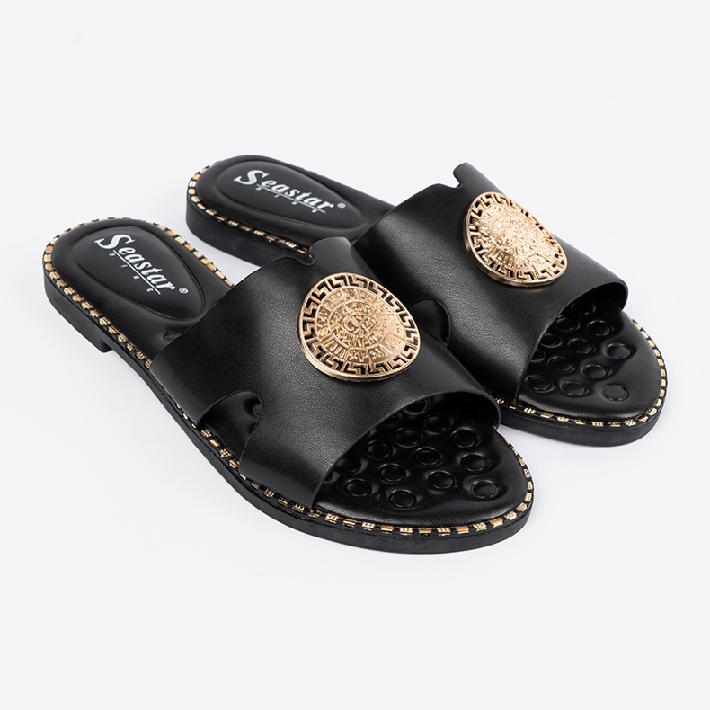 Seastar Black flip flops with a golden decoration 1