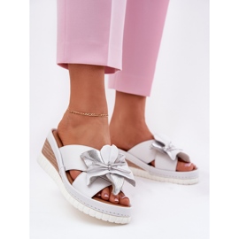 ARTIKER Women's leather wedges with a decorative flower artker 54c0538 white and silver 2 ARTIKER Women's leather wedges with a decorative flower artker 54c0538 white and silver 2