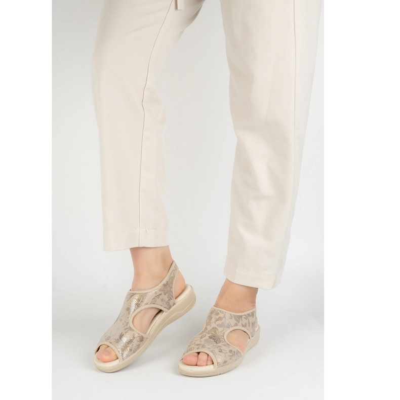 Vriston Women's shoes Flexible sandals Comfoot Emma Beige shiny without 1