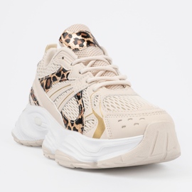 Beige sneakers with an animal motif 1 Beige sneakers with an animal motif 1