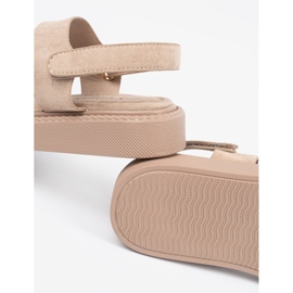 Seastar Beige sandals on the platform with cutouts 1
