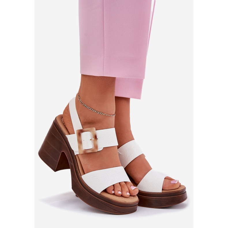 Women's sandals on a massive heel and Vinceza platform 17387 white 1