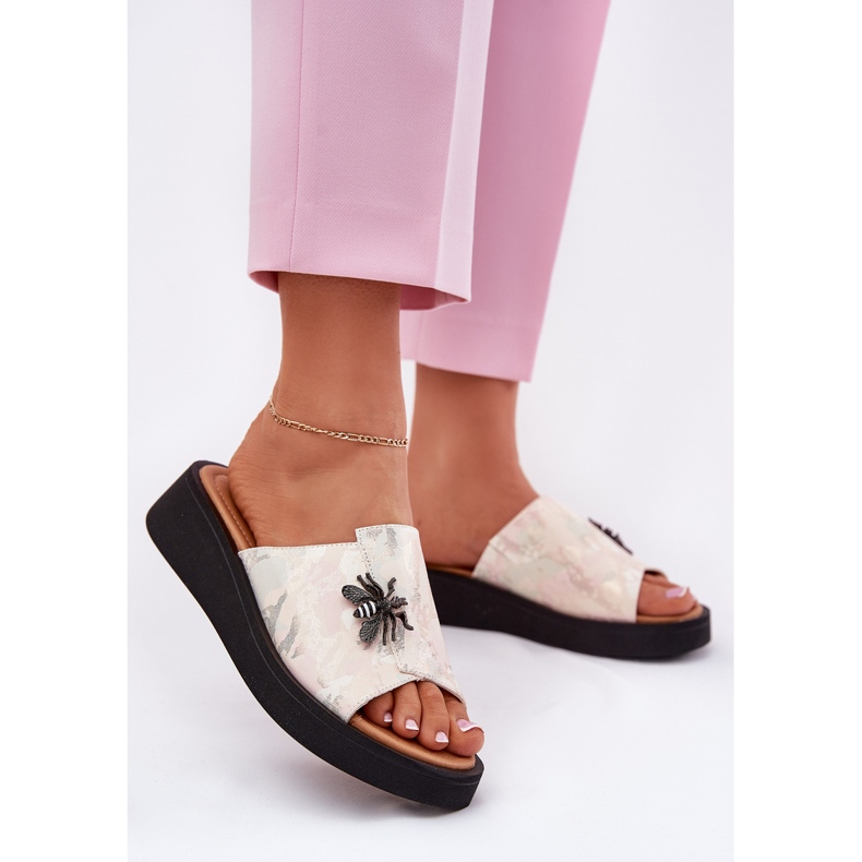 Women's leather slippers with a Vinceza 66752 beige brooch 2